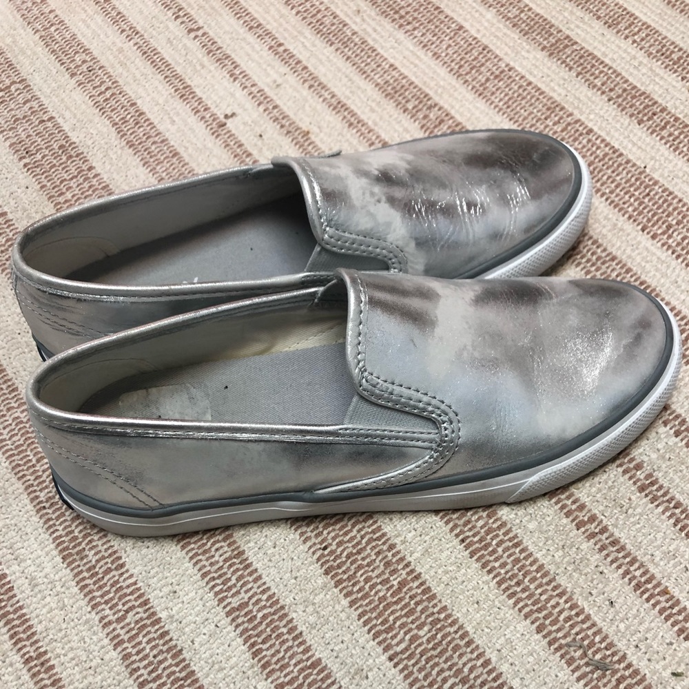 | Sperry | metallic slip ons. Size 7. - Picture 5 of 5